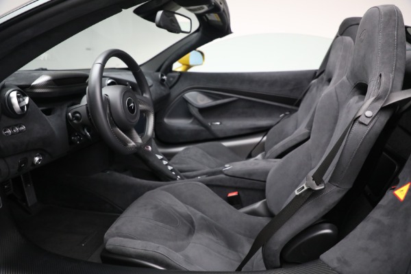 Used 2020 McLaren 720S Spider for sale $309,900 at Rolls-Royce Motor Cars Greenwich in Greenwich CT 06830 22