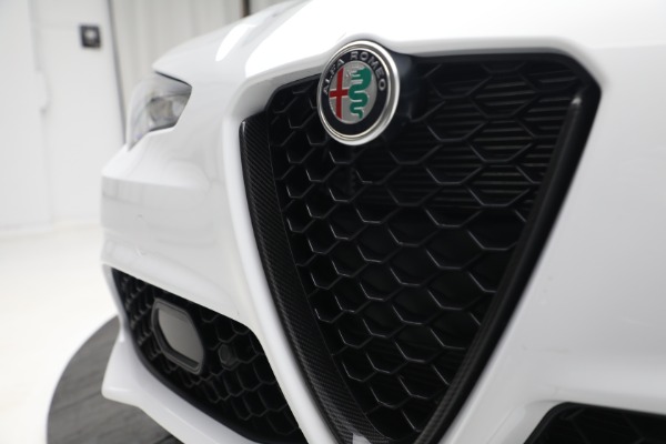 New 2023 Alfa Romeo Giulia Estrema for sale $55,610 at Rolls-Royce Motor Cars Greenwich in Greenwich CT 06830 18