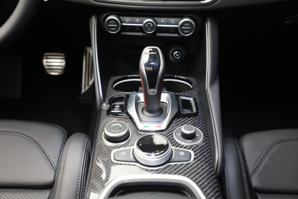 New 2023 Alfa Romeo Giulia Estrema for sale $55,610 at Rolls-Royce Motor Cars Greenwich in Greenwich CT 06830 22