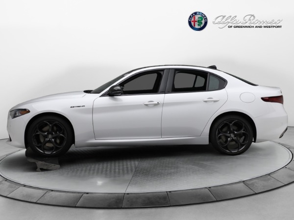 New 2023 Alfa Romeo Giulia Estrema for sale $55,610 at Rolls-Royce Motor Cars Greenwich in Greenwich CT 06830 3