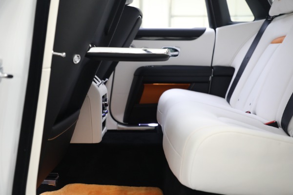 New 2023 Rolls-Royce Ghost Black Badge for sale $437,625 at Rolls-Royce Motor Cars Greenwich in Greenwich CT 06830 15
