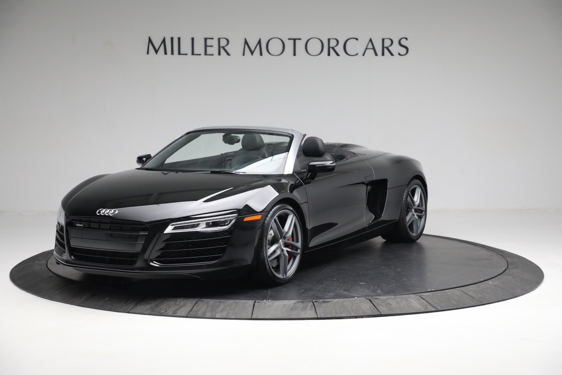 Used 2015 Audi R8 4.2 quattro Spyder for sale Sold at Rolls-Royce Motor Cars Greenwich in Greenwich CT 06830 1