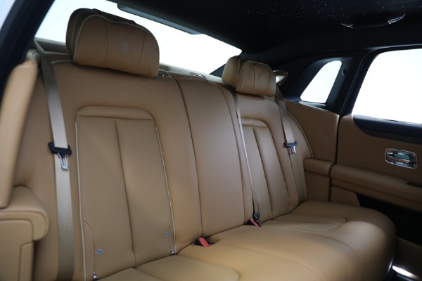 Used 2021 Rolls-Royce Ghost for sale Call for price at Rolls-Royce Motor Cars Greenwich in Greenwich CT 06830 18