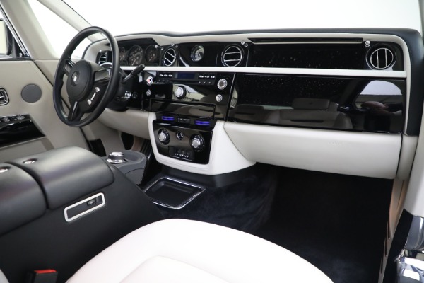 Used 2012 Rolls-Royce Phantom Coupe for sale Sold at Rolls-Royce Motor Cars Greenwich in Greenwich CT 06830 15