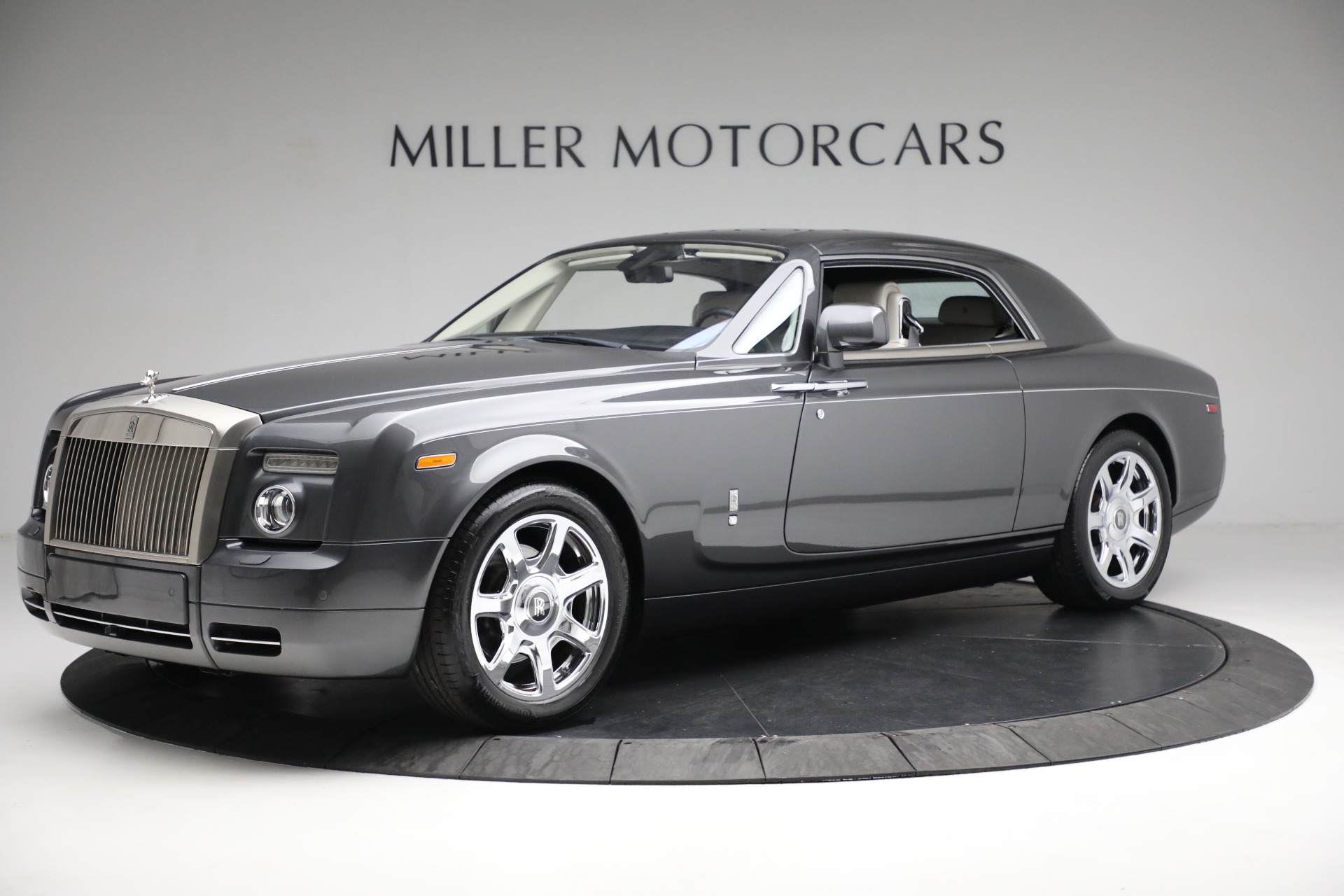 Used 2012 Rolls-Royce Phantom Coupe for sale $199,900 at Rolls-Royce Motor Cars Greenwich in Greenwich CT 06830 1