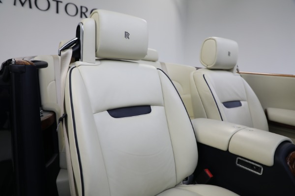 Used 2011 Rolls-Royce Phantom Drophead Coupe for sale Sold at Rolls-Royce Motor Cars Greenwich in Greenwich CT 06830 26