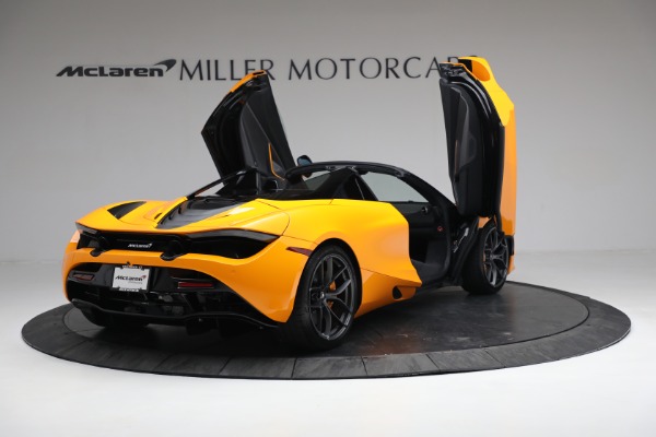 New 2022 McLaren 720S Spider Performance for sale $377,370 at Rolls-Royce Motor Cars Greenwich in Greenwich CT 06830 17