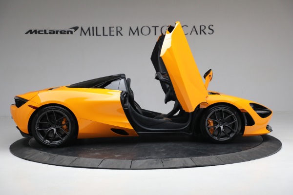 New 2022 McLaren 720S Spider Performance for sale $377,370 at Rolls-Royce Motor Cars Greenwich in Greenwich CT 06830 18