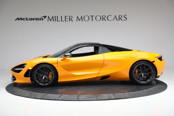 New 2022 McLaren 720S Spider Performance for sale $377,370 at Rolls-Royce Motor Cars Greenwich in Greenwich CT 06830 22