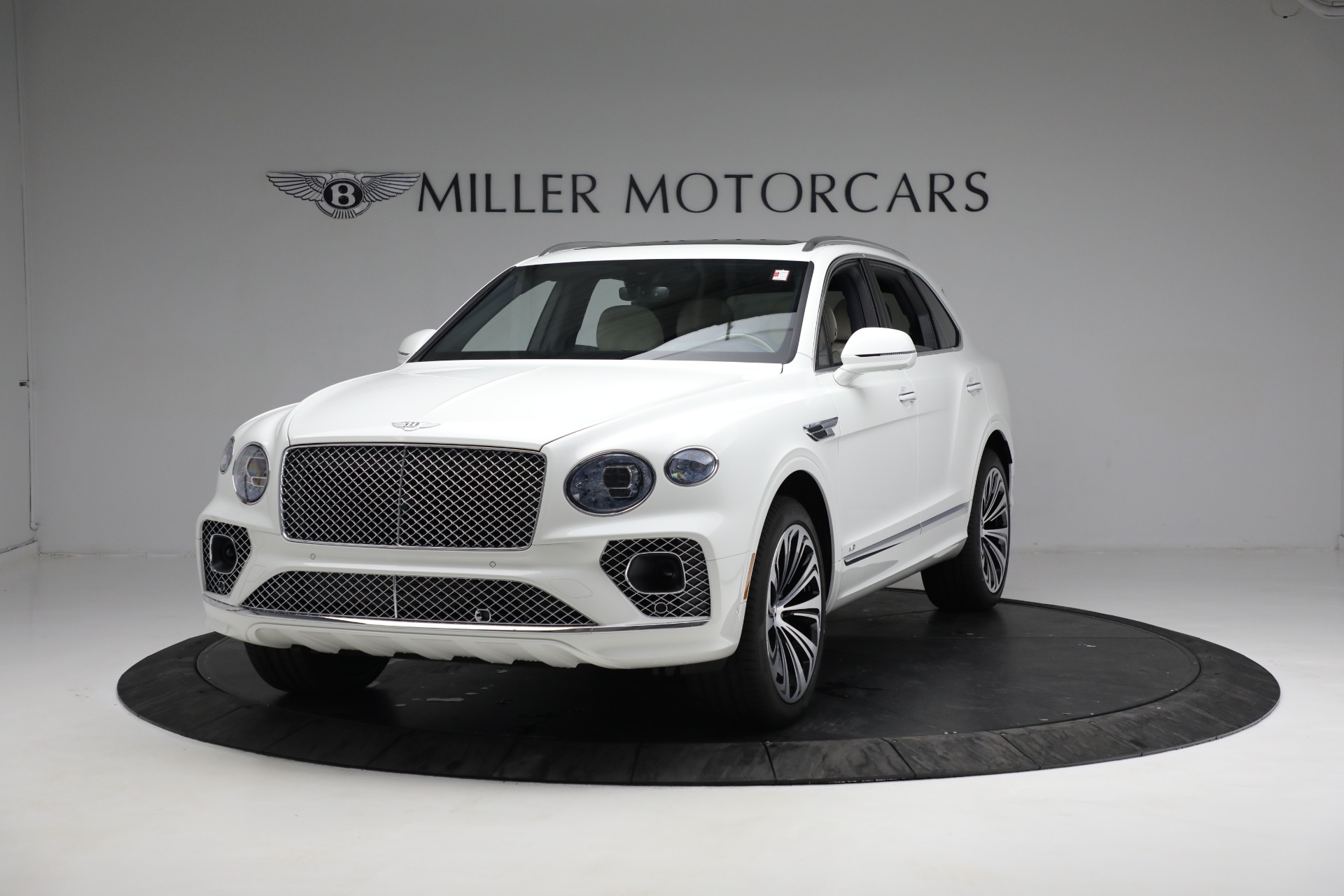 New 2022 Bentley Bentayga V8 for sale Sold at Rolls-Royce Motor Cars Greenwich in Greenwich CT 06830 1