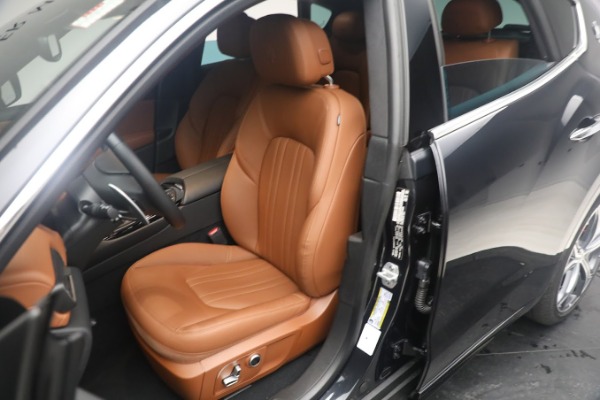 New 2023 Maserati Levante GT for sale $86,712 at Rolls-Royce Motor Cars Greenwich in Greenwich CT 06830 23