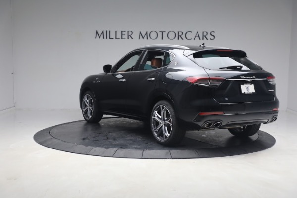 New 2023 Maserati Levante GT for sale $86,712 at Rolls-Royce Motor Cars Greenwich in Greenwich CT 06830 7