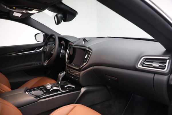 New 2023 Maserati Ghibli Modena Q4 for sale $89,847 at Rolls-Royce Motor Cars Greenwich in Greenwich CT 06830 23