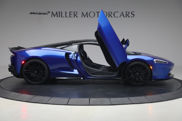 Used 2023 McLaren GT Luxe for sale $173,900 at Rolls-Royce Motor Cars Greenwich in Greenwich CT 06830 20