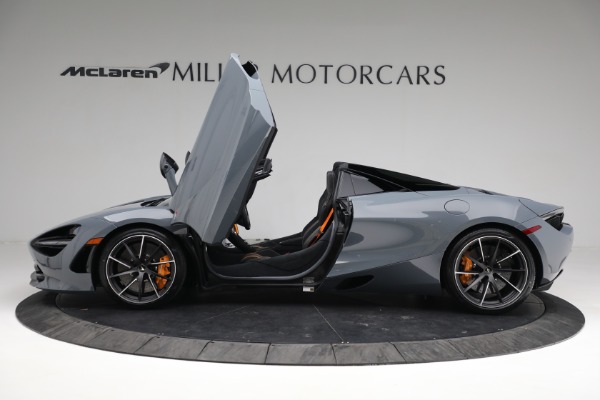 New 2022 McLaren 720S Spider Performance for sale $393,270 at Rolls-Royce Motor Cars Greenwich in Greenwich CT 06830 11