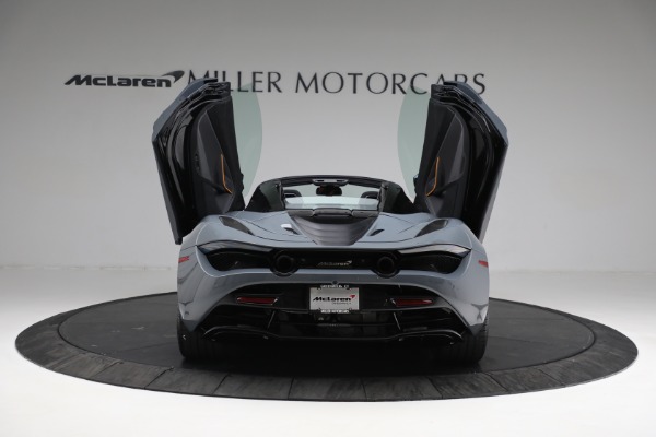 New 2022 McLaren 720S Spider Performance for sale $393,270 at Rolls-Royce Motor Cars Greenwich in Greenwich CT 06830 13
