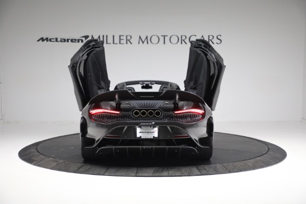 Used 2022 McLaren 765LT Spider for sale Sold at Rolls-Royce Motor Cars Greenwich in Greenwich CT 06830 16