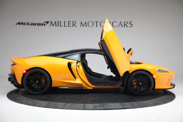 New 2023 McLaren GT Luxe for sale Sold at Rolls-Royce Motor Cars Greenwich in Greenwich CT 06830 16