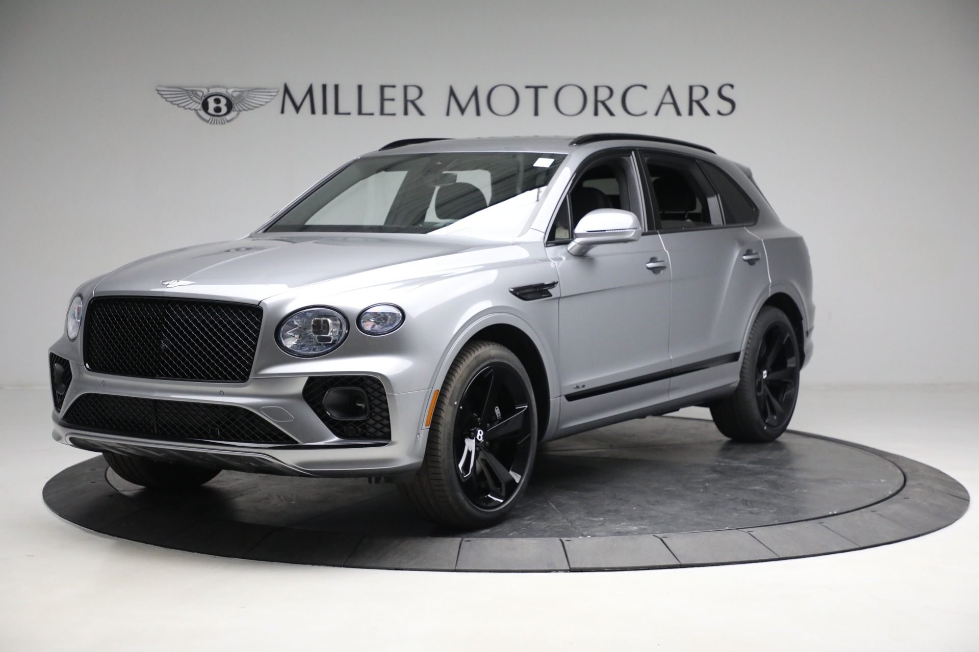 New 2023 Bentley Bentayga V8 Azure for sale $263,320 at Rolls-Royce Motor Cars Greenwich in Greenwich CT 06830 1