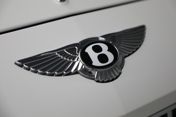 New 2023 Bentley Flying Spur Hybrid for sale $244,610 at Rolls-Royce Motor Cars Greenwich in Greenwich CT 06830 13
