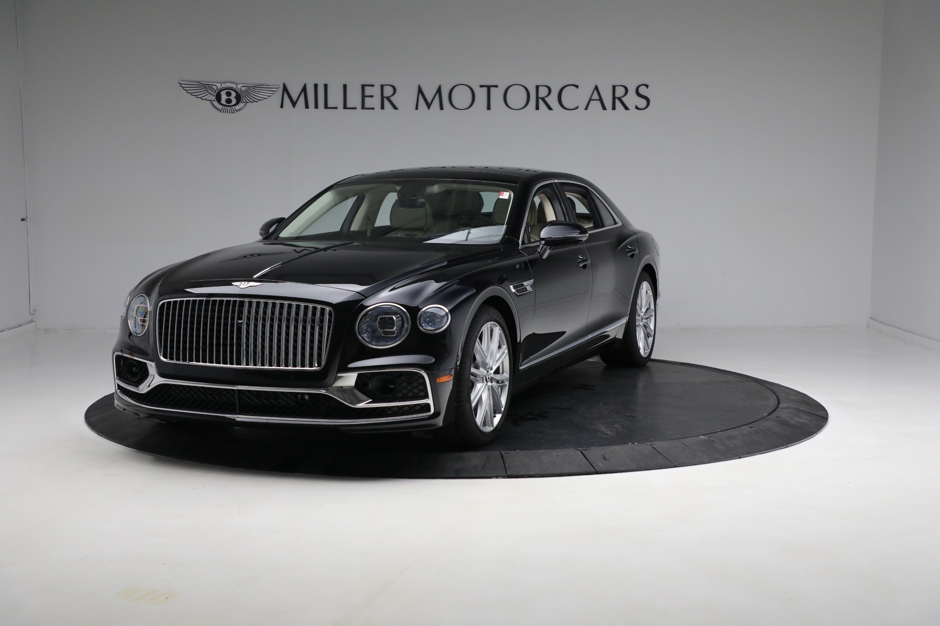 New 2023 Bentley Flying Spur Hybrid for sale $249,010 at Rolls-Royce Motor Cars Greenwich in Greenwich CT 06830 1