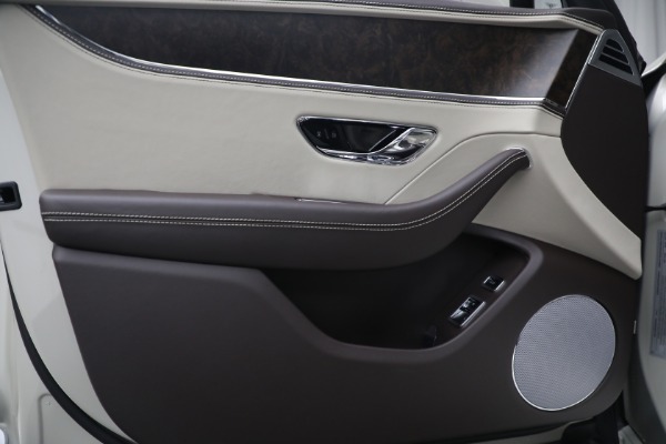 New 2023 Bentley Flying Spur V8 for sale Call for price at Rolls-Royce Motor Cars Greenwich in Greenwich CT 06830 17