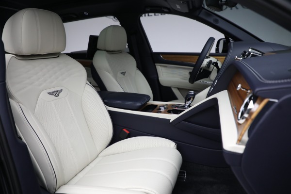 New 2023 Bentley Bentayga EWB Azure for sale Sold at Rolls-Royce Motor Cars Greenwich in Greenwich CT 06830 25