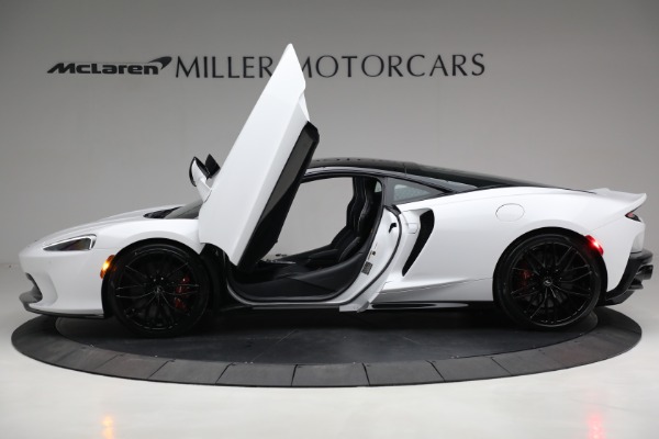 New 2023 McLaren GT Luxe for sale $222,890 at Rolls-Royce Motor Cars Greenwich in Greenwich CT 06830 18