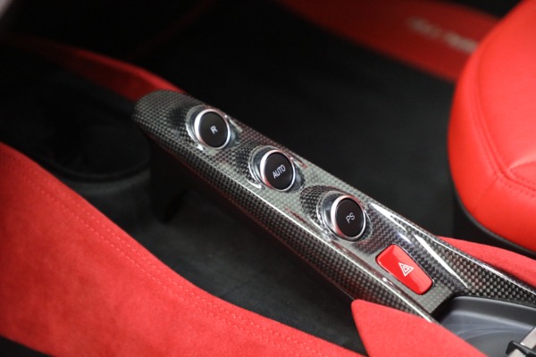 Used 2021 Ferrari F8 Tributo for sale $399,900 at Rolls-Royce Motor Cars Greenwich in Greenwich CT 06830 19