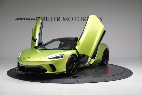 New 2023 McLaren GT Luxe for sale $234,030 at Rolls-Royce Motor Cars Greenwich in Greenwich CT 06830 16
