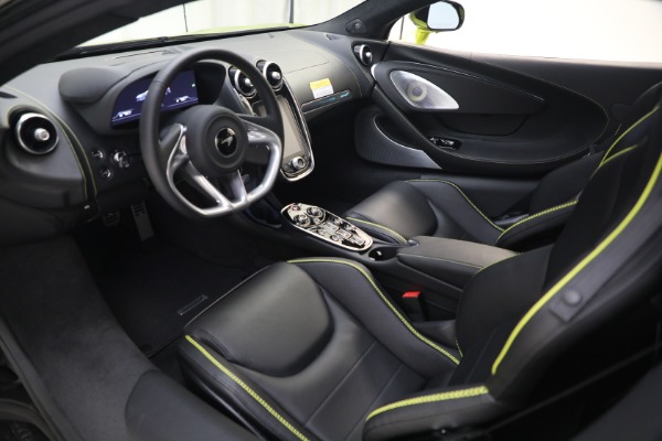 New 2023 McLaren GT Luxe for sale $234,030 at Rolls-Royce Motor Cars Greenwich in Greenwich CT 06830 23