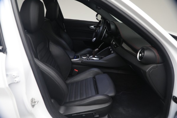 Used 2023 Alfa Romeo Giulia Estrema for sale $32,900 at Rolls-Royce Motor Cars Greenwich in Greenwich CT 06830 13