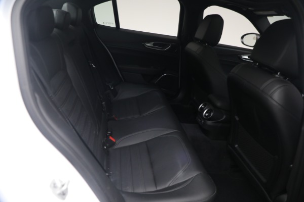 Used 2023 Alfa Romeo Giulia Estrema for sale $32,900 at Rolls-Royce Motor Cars Greenwich in Greenwich CT 06830 18