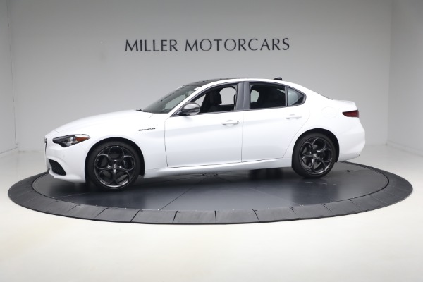Used 2023 Alfa Romeo Giulia Estrema for sale $32,900 at Rolls-Royce Motor Cars Greenwich in Greenwich CT 06830 2
