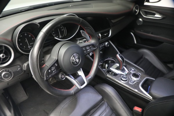 Used 2023 Alfa Romeo Giulia Estrema for sale $32,900 at Rolls-Royce Motor Cars Greenwich in Greenwich CT 06830 21