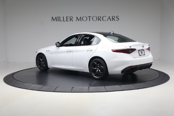 Used 2023 Alfa Romeo Giulia Estrema for sale $32,900 at Rolls-Royce Motor Cars Greenwich in Greenwich CT 06830 4
