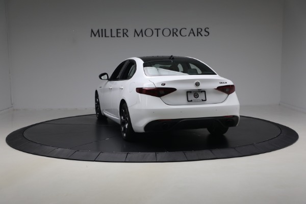 Used 2023 Alfa Romeo Giulia Estrema for sale $32,900 at Rolls-Royce Motor Cars Greenwich in Greenwich CT 06830 5