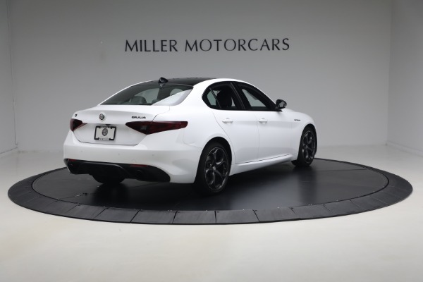 Used 2023 Alfa Romeo Giulia Estrema for sale $32,900 at Rolls-Royce Motor Cars Greenwich in Greenwich CT 06830 7