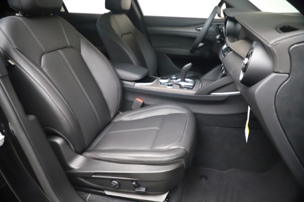 New 2023 Alfa Romeo Stelvio Ti for sale $58,505 at Rolls-Royce Motor Cars Greenwich in Greenwich CT 06830 23