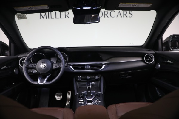Used 2023 Alfa Romeo Stelvio Ti for sale $32,900 at Rolls-Royce Motor Cars Greenwich in Greenwich CT 06830 22