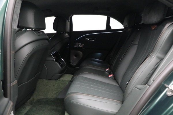Used 2022 Bentley Flying Spur Hybrid for sale $238,900 at Rolls-Royce Motor Cars Greenwich in Greenwich CT 06830 24