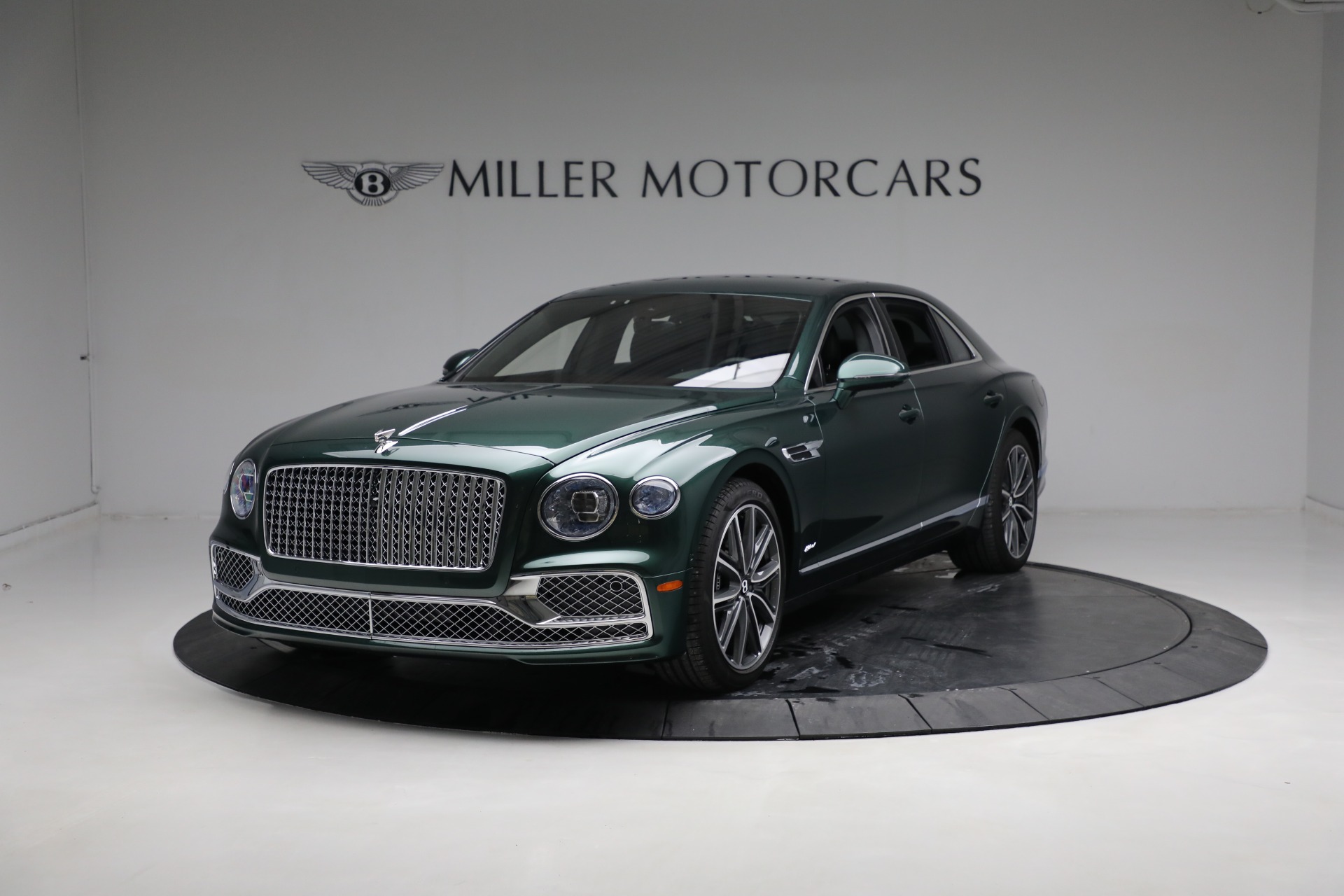 Used 2022 Bentley Flying Spur Hybrid for sale $214,900 at Rolls-Royce Motor Cars Greenwich in Greenwich CT 06830 1
