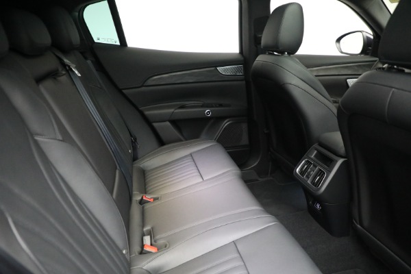 New 2023 Maserati Grecale Modena for sale $77,295 at Rolls-Royce Motor Cars Greenwich in Greenwich CT 06830 25