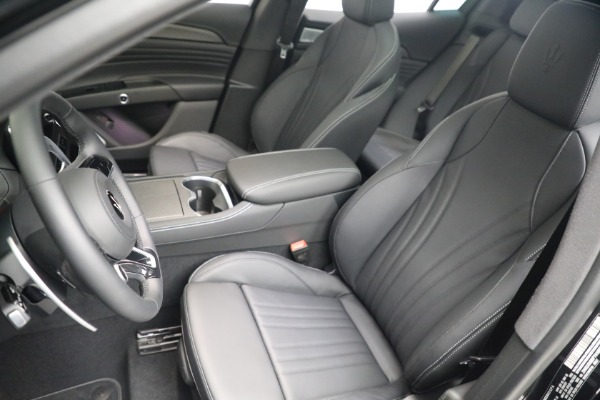 New 2023 Maserati Grecale Modena for sale $78,900 at Rolls-Royce Motor Cars Greenwich in Greenwich CT 06830 15
