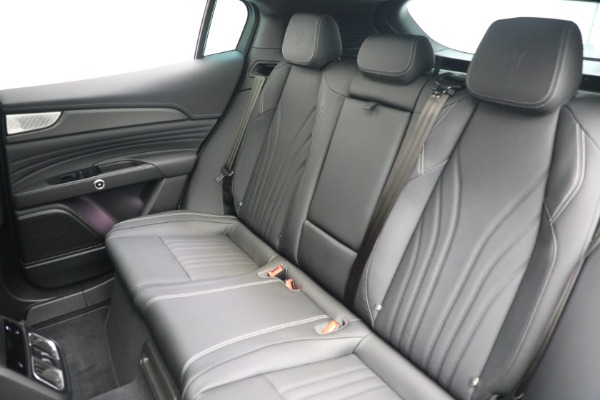 New 2023 Maserati Grecale Modena for sale $78,900 at Rolls-Royce Motor Cars Greenwich in Greenwich CT 06830 17
