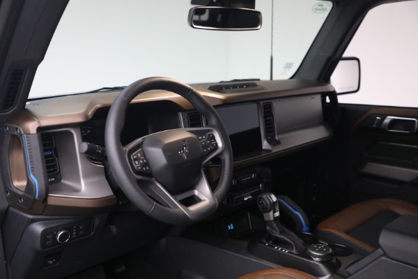Used 2022 Ford Bronco Outer Banks Advanced for sale Sold at Rolls-Royce Motor Cars Greenwich in Greenwich CT 06830 13