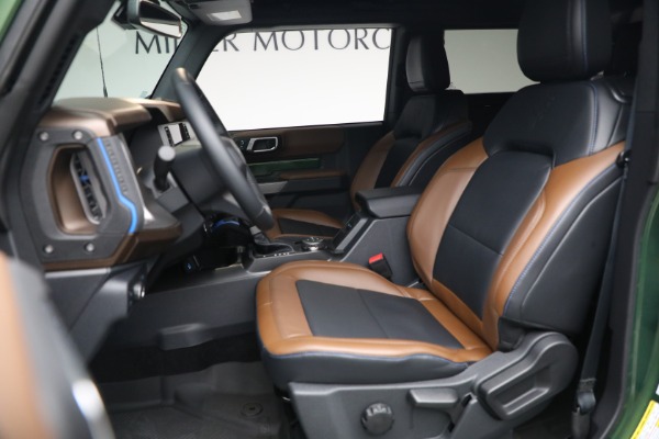 Used 2022 Ford Bronco Outer Banks Advanced for sale Sold at Rolls-Royce Motor Cars Greenwich in Greenwich CT 06830 14