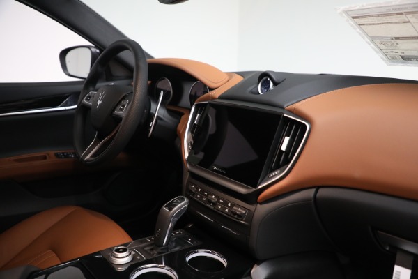New 2023 Maserati Ghibli Modena Q4 for sale $103,455 at Rolls-Royce Motor Cars Greenwich in Greenwich CT 06830 19