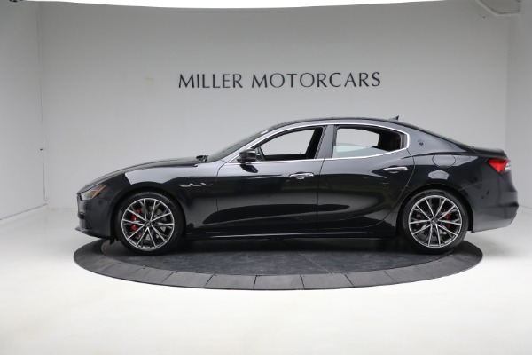 New 2023 Maserati Ghibli Modena Q4 for sale Sold at Rolls-Royce Motor Cars Greenwich in Greenwich CT 06830 3