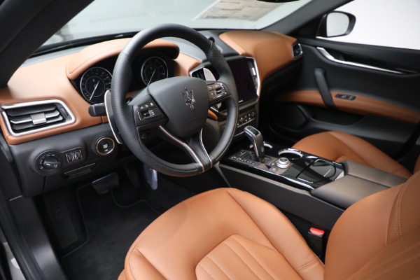 New 2023 Maserati Ghibli Modena Q4 for sale Sold at Rolls-Royce Motor Cars Greenwich in Greenwich CT 06830 14